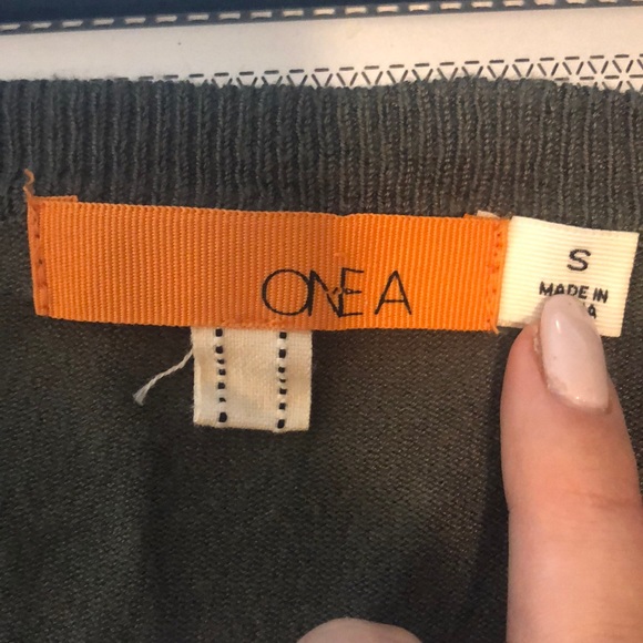 ONE A Anthropologie Green Cut Out Pullover S - Picture 9 of 9